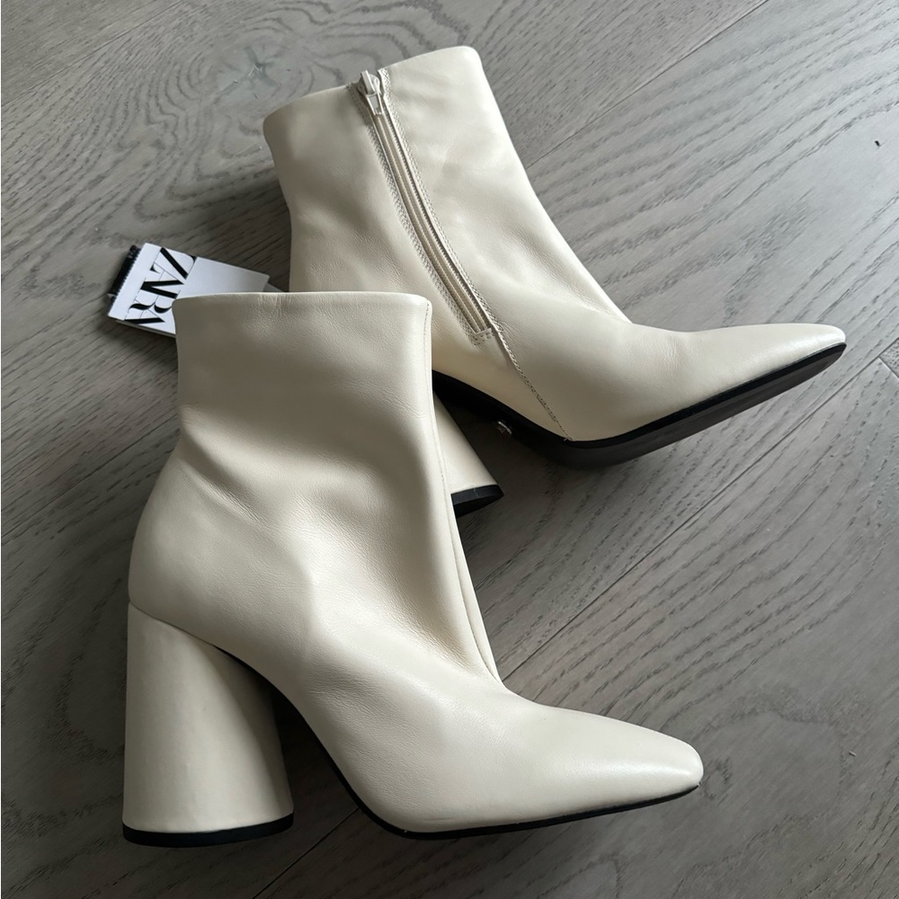 New with Tags Zara White/Cream Leather Heeled Boots Size 38 Fits Size 7.5